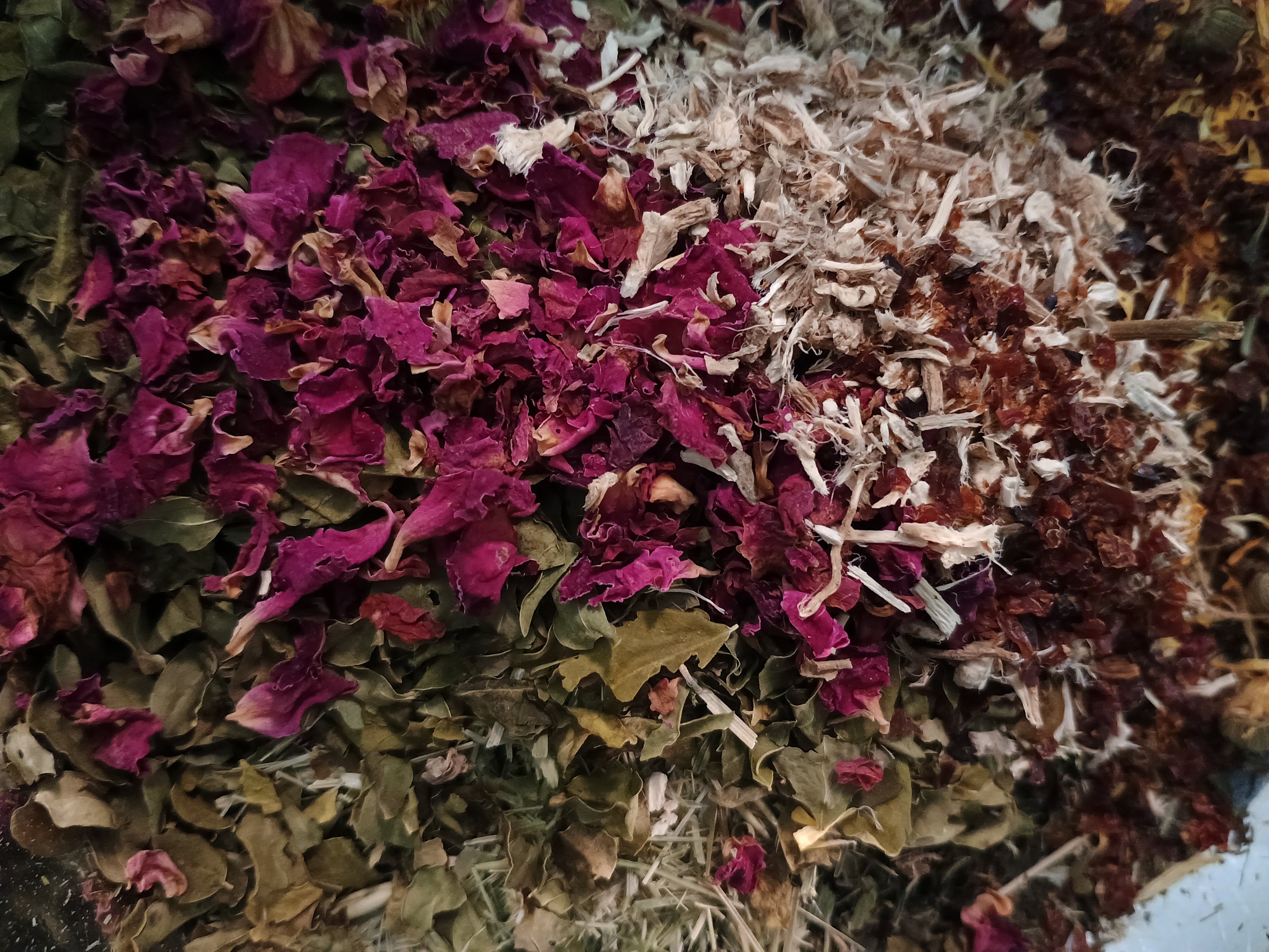 herbs that are safe and effective to provide the body with essential nutrients