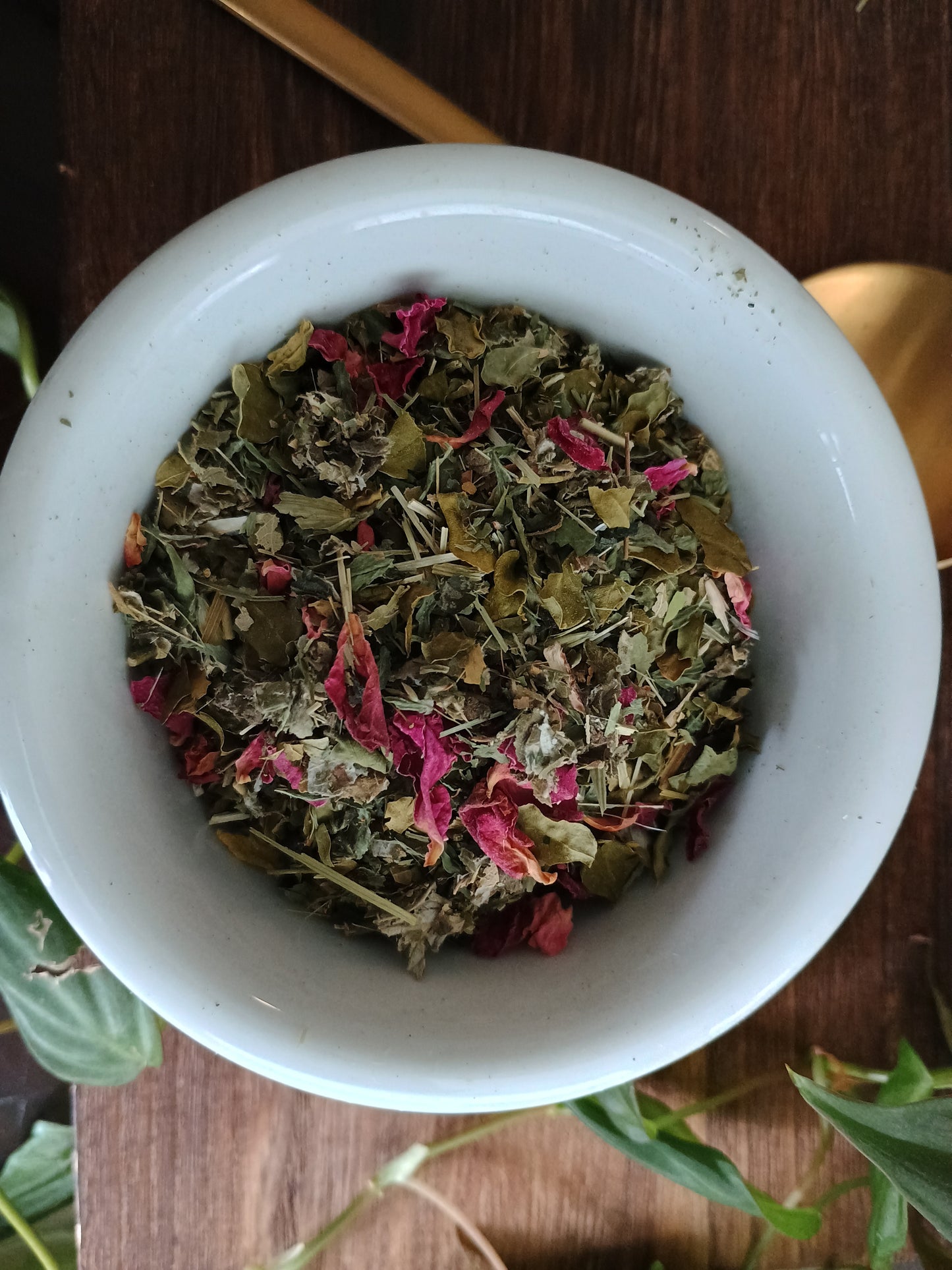 herbs to help a mother's milk to come in and help a new mama to heal after giving birth