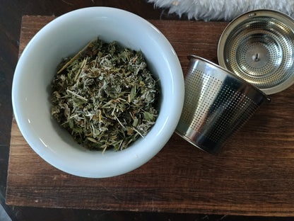 raspberry leaf and other herbs in  this tea are safe to drink while pregnant